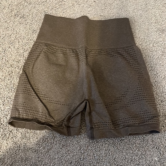 GYMSHARK VITAL SHORTS - Picture 4 of 4